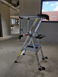 Plate-forme individuelle roulante 2 marches à hauteur fixe - sans stabilisateur - MASTERGUARD