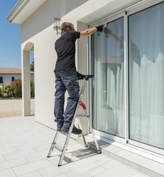 Escabeau Hailo L60 sécurisé pliable - 3 marches - 2.37m - en alu ultra léger